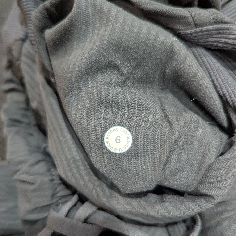 Beyond The Studio - High Rise Joggers - Picture 5 of 5